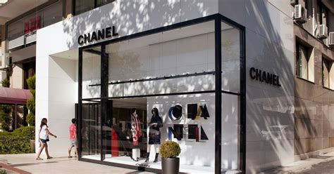 With Eyes on London, Chanel Ltd. Closes Its New York 